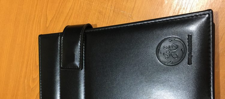 Agende din piele naturala personalizate timbru sec